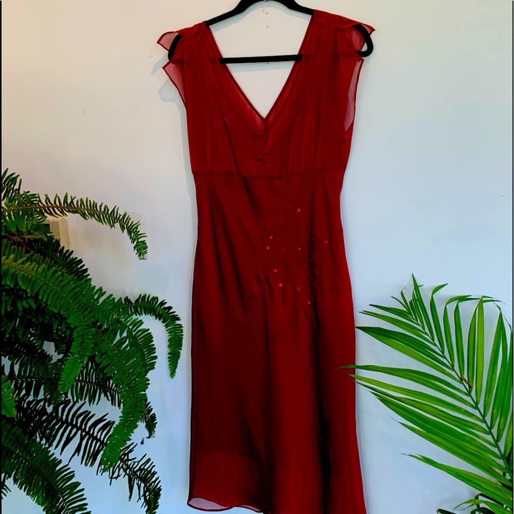 Woman’ and girl dresses, kids clothing and shoes!